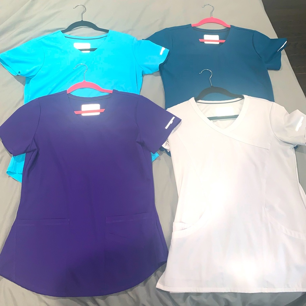 SCRUB TOPS